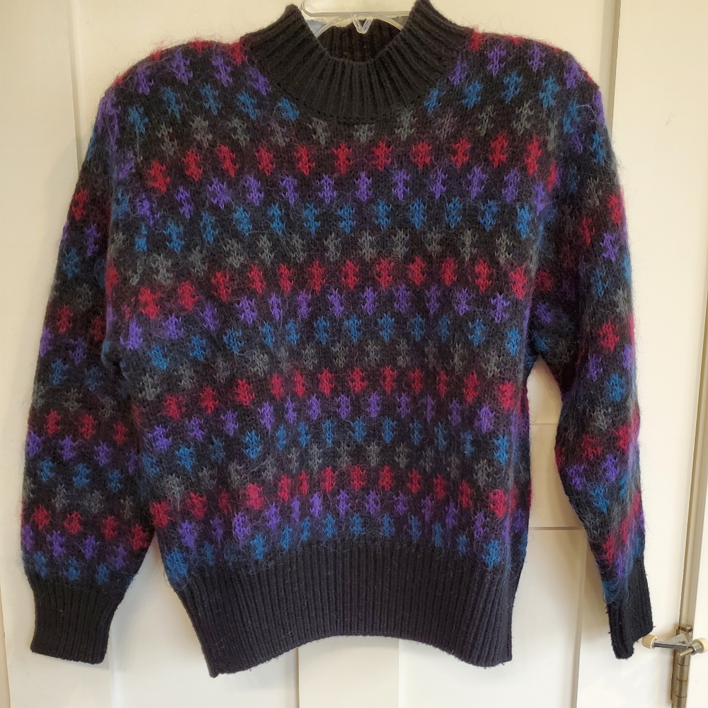 Sweater - Picture 3 of 7